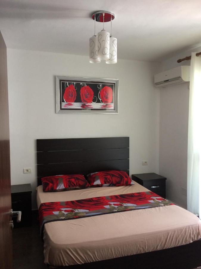 Holiday Home Shëngjin Esterno foto