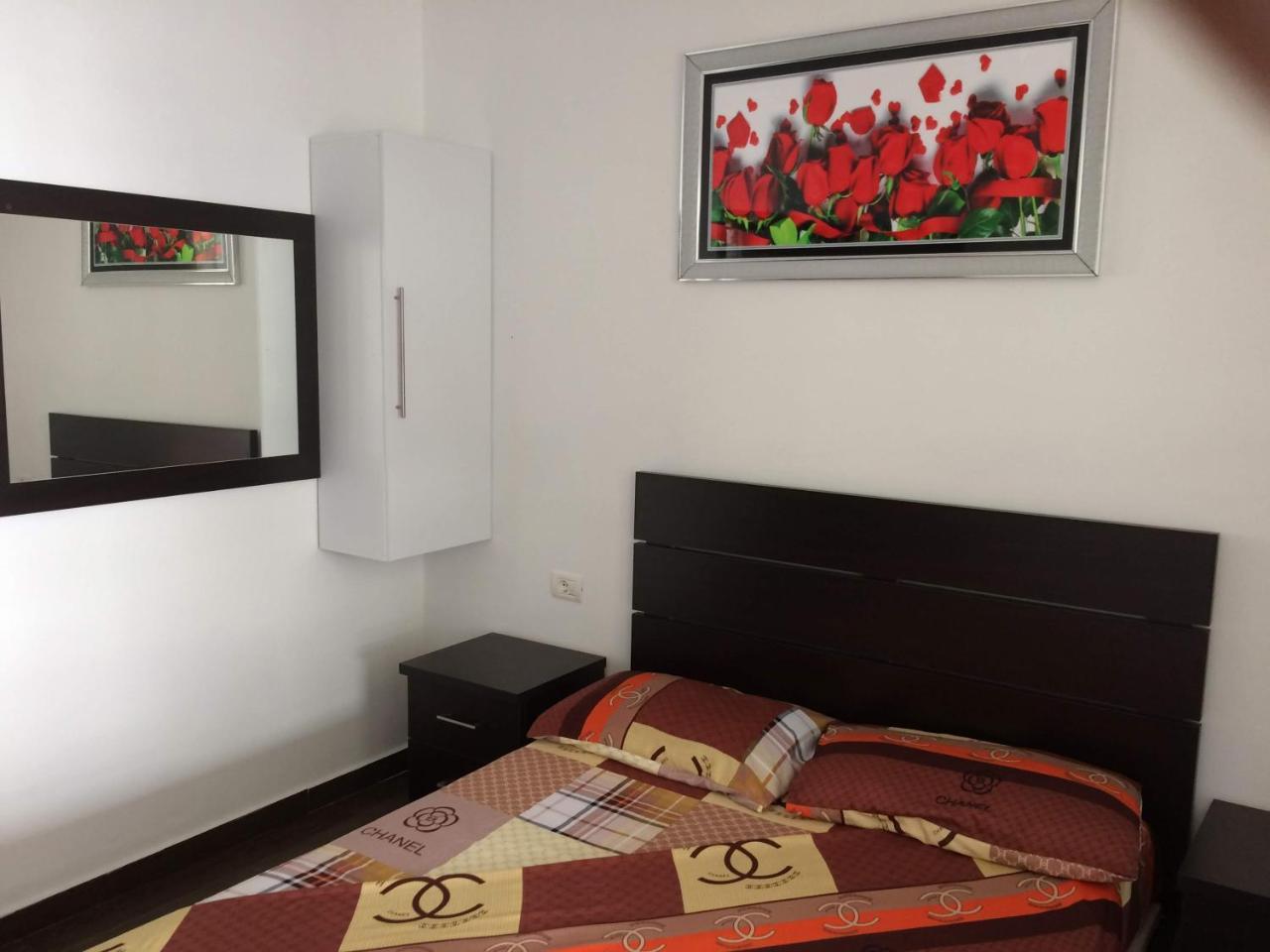 Holiday Home Shëngjin Esterno foto